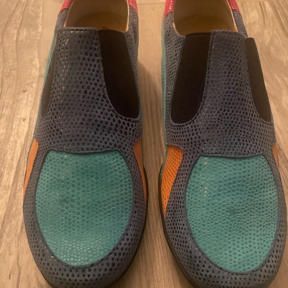 Vaneli Sport Shoes
Excellent Condition, worn maybe twice